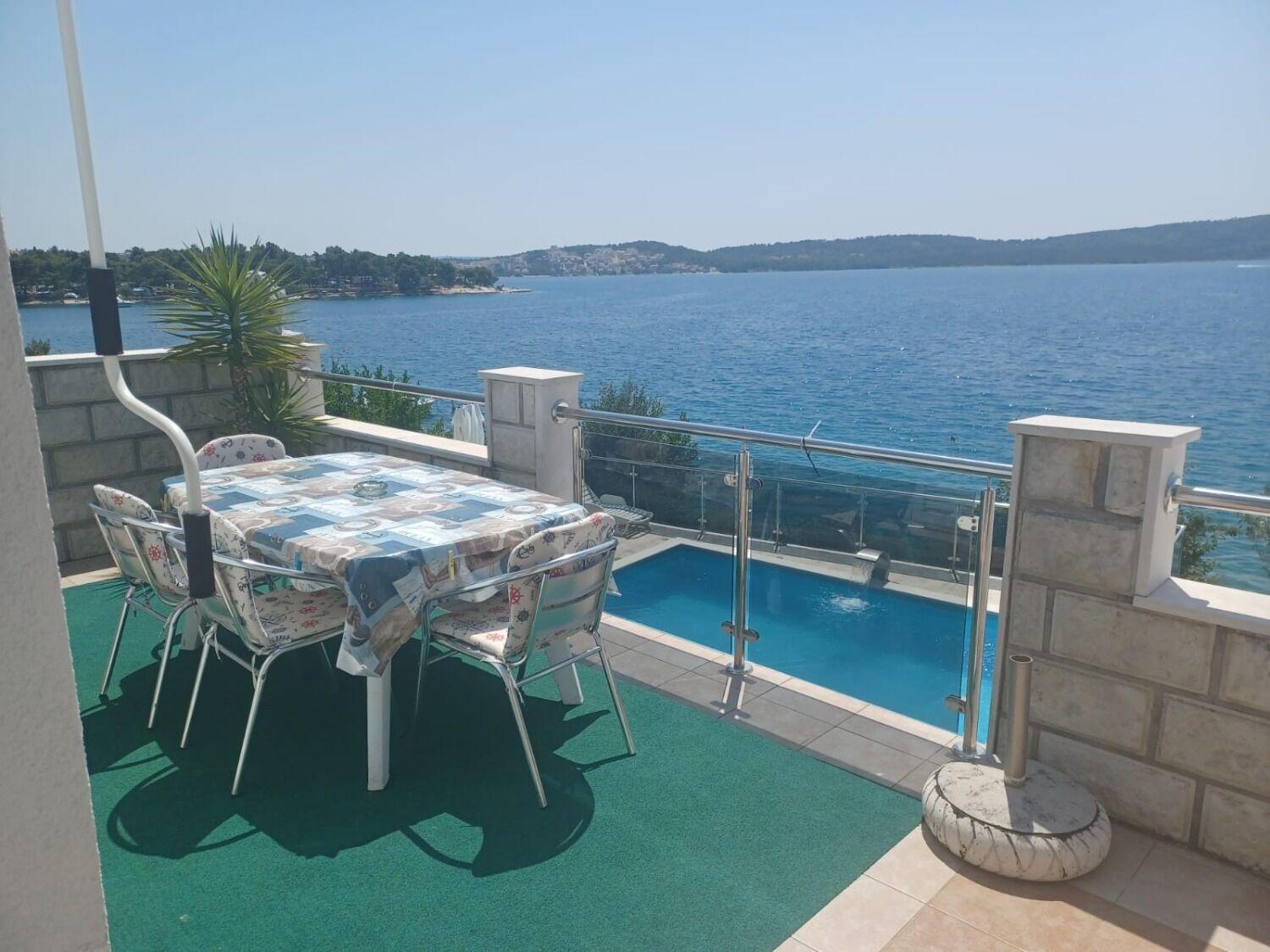 Apartments Marija Трогир Екстериор снимка