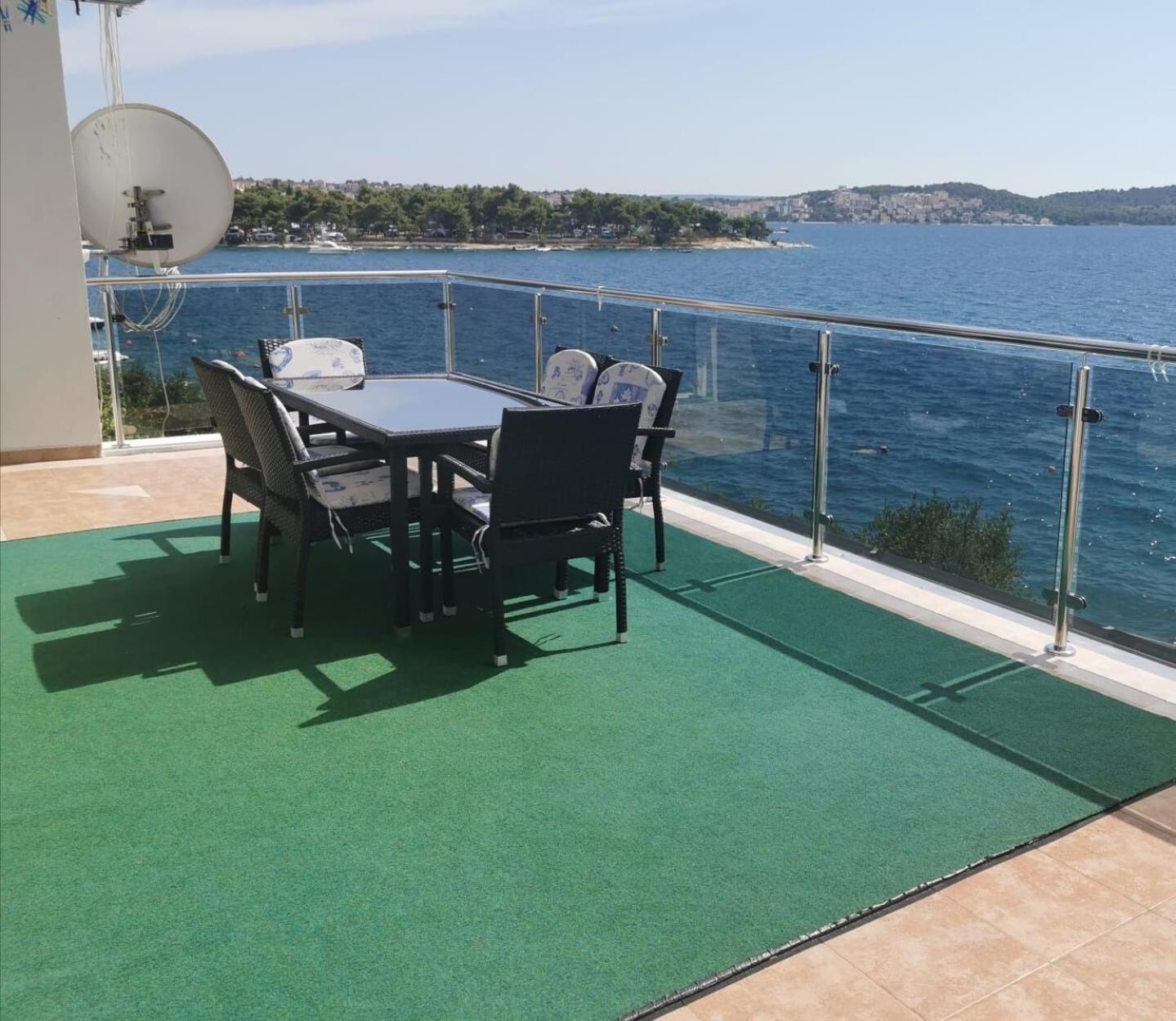 Apartments Marija Трогир Екстериор снимка