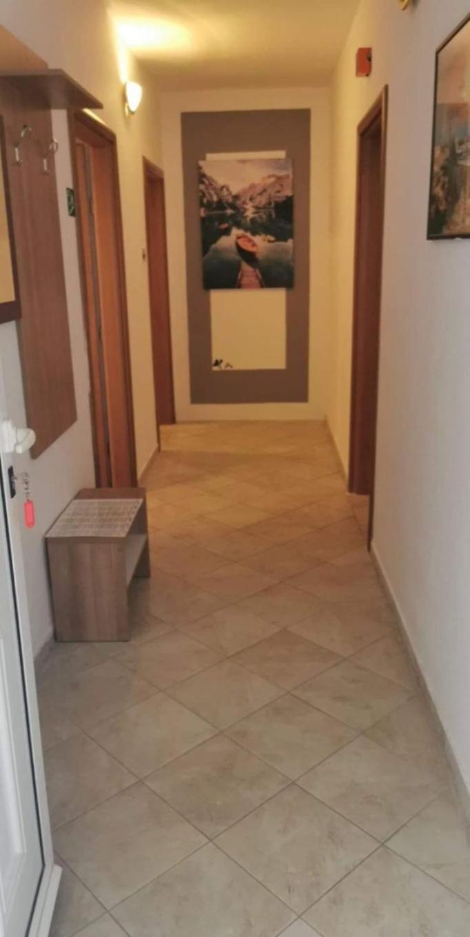 Apartments Marija Трогир Екстериор снимка