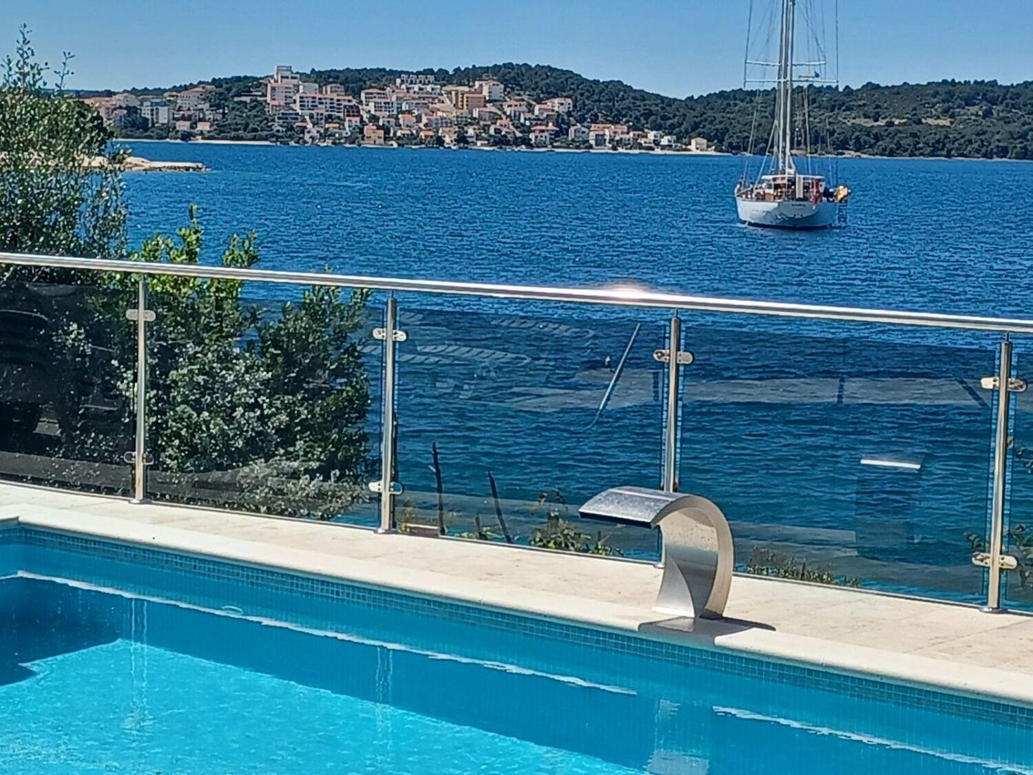 Apartments Marija Трогир Екстериор снимка