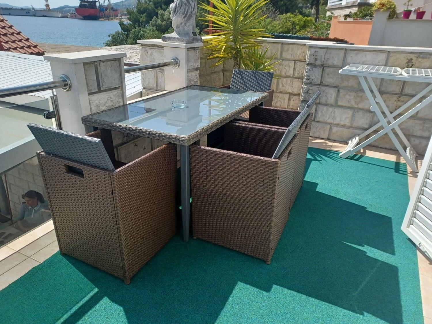 Apartments Marija Трогир Екстериор снимка